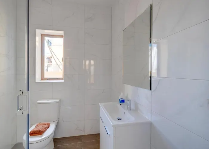 Modern In The Area Of Apartamento