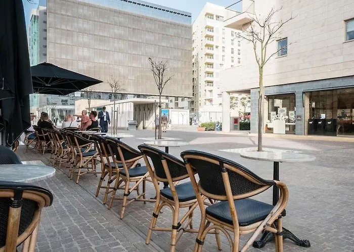 Modern In The Area Of Lejlighed